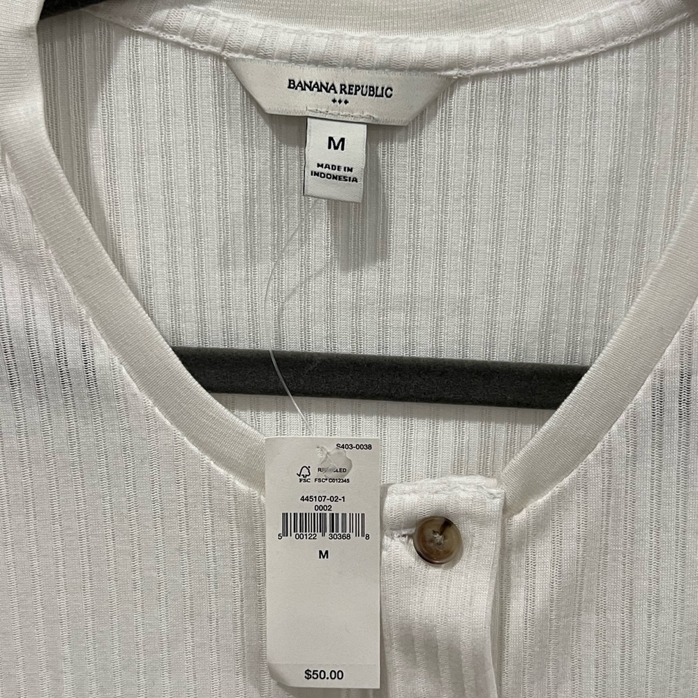 Banana Republic Ivory Ribbed Buttoned Top - Picture 2 of 2